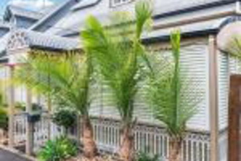One Thornbury Boutique B & B - Holiday Adelaide 0