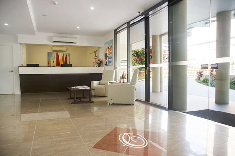 Gladstone Central Plaza - Holiday Adelaide 6