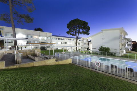 Murdoch University Village - Holiday Adelaide 2