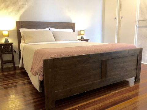 Five 3 Five - The Beachside Barracks - Holiday Adelaide 4