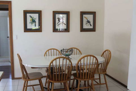 Australian Home Away At Doncaster Andersons Creek 2 - Holiday Adelaide 2