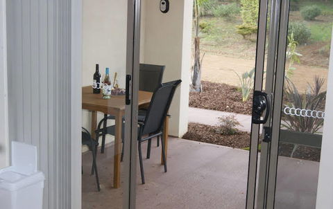 Cowaramup Studios - Holiday Adelaide 0