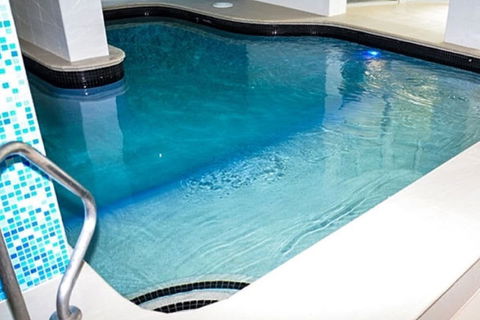 Zenith Ocean Front Apartments - Holiday Adelaide 2