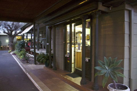 Lake Forbes Motel - Holiday Adelaide 1