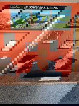 In Town Motor Inn - Holiday Adelaide 5