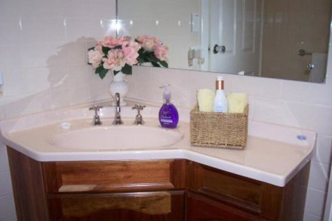 Cottage On Tottenham - Holiday Adelaide 5