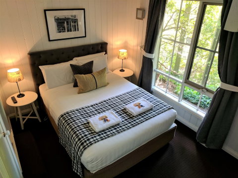 Annie Roe's Luxury Bed & Breakfast - Holiday Adelaide 3