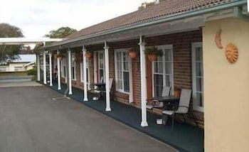 George Bass Motor Inn - Holiday Adelaide 0