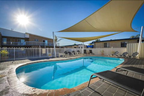 Waterview Luxury Apartments - Holiday Adelaide 3