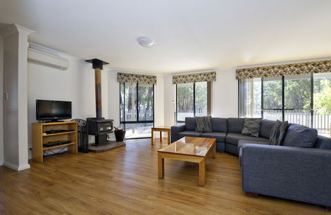 Margaret River Hideaway - Holiday Adelaide 3