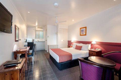 Central Studio Accommodation - Holiday Adelaide 1