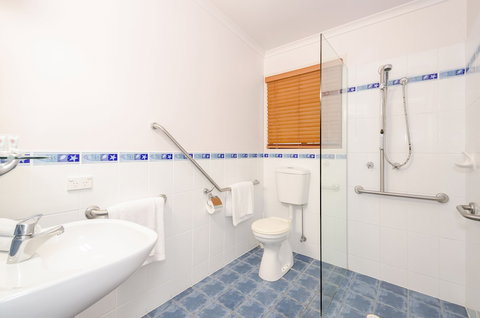 Central Studio Accommodation - Holiday Adelaide 6