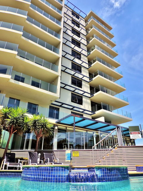 Sevan Apartments - Holiday Adelaide 1