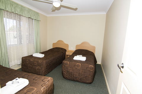 Green Gables Motel - Holiday Adelaide 2