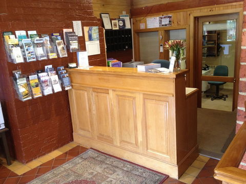 Central Springs Inn - Holiday Adelaide 1