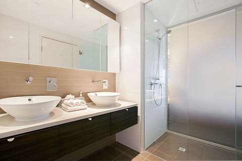 Darwin Waterfront Luxury Suites - Holiday Adelaide 4