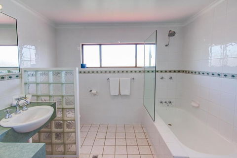 Comfort Inn Marco Polo Motel - Holiday Adelaide 3