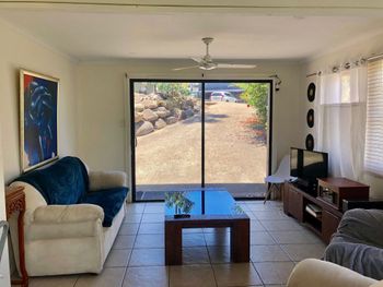 Airlie Beach Pet Friendly 3 Bedrooms - Holiday Adelaide 0