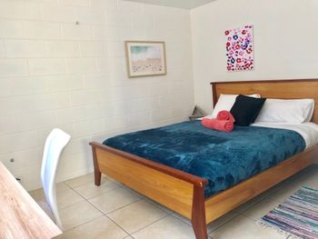 Airlie Beach Pet Friendly 3 Bedrooms - Holiday Adelaide 6