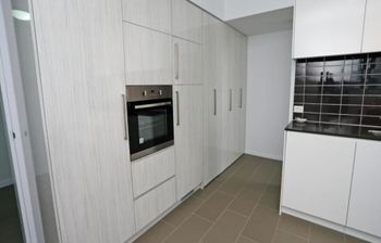 Under The Townsville Sun (694I) - Holiday Adelaide 3