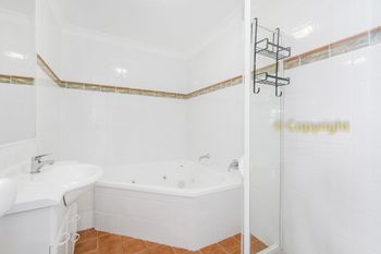 Kingscliff Ocean View Apartment 5 / 8 Seaview - Holiday Adelaide 5