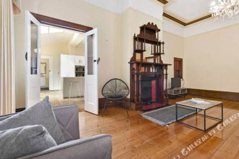 Rose Garden Spacious Family Home Near CBD - Holiday Adelaide 3