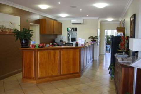 Mas Country Roma Explorers Inn Roma - Holiday Adelaide 5