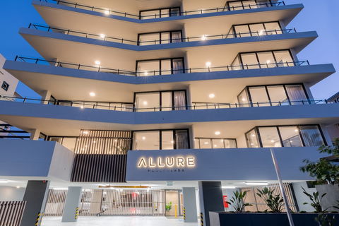 Allure Mooloolaba - Holiday Adelaide 1