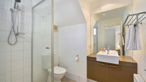 Dandongale - Holiday Adelaide 4