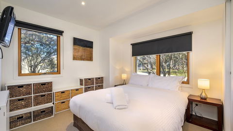 Dandongale - Holiday Adelaide 1