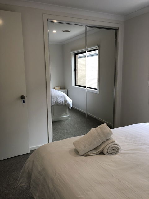 Apple House Upper Point Cook - Holiday Adelaide 4