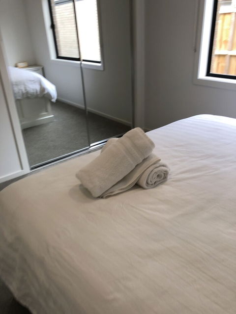 Apple House Upper Point Cook - Holiday Adelaide 6