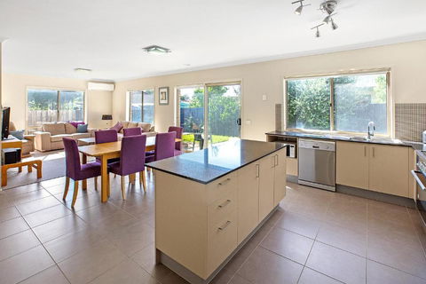 Toonalook Retreat Pet Friendly & Close To Town - Holiday Adelaide 5
