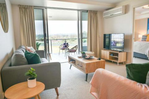 Heart Of The Sunny Coast 2 Resort Pools Gym NOW OPEN! Walk To Sunshine Plaza - Holiday Adelaide 1