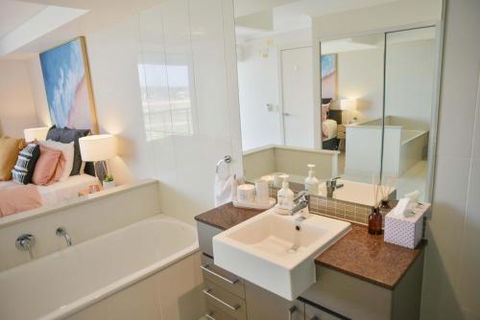 Heart Of The Sunny Coast 2 Resort Pools Gym NOW OPEN! Walk To Sunshine Plaza - Holiday Adelaide 5