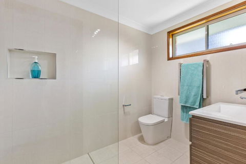 Kalimna Lakeside Living - Holiday Adelaide 3