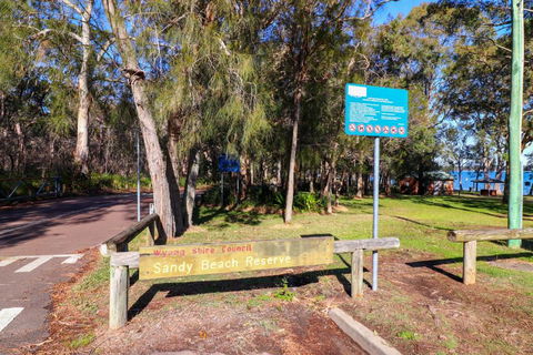 Kalimna Lakeside Living - Holiday Adelaide 5