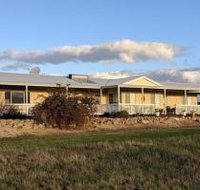 A Better Life Animal Sanctuary FarmStay Private Two Bedrooms Lounge Room  Bathroom  Toilet Shared Kitchen - Holiday Adelaide