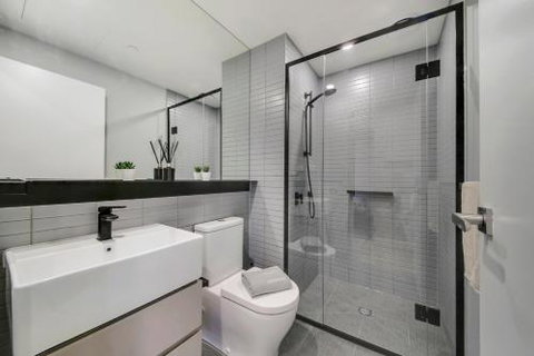 A Modern 2BR Apt 5 Min Walk To Melbourne Central - Holiday Adelaide 2