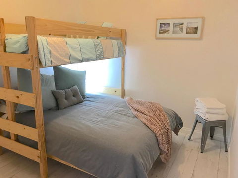 Smugglers Resort Style Apartments No 9 - Holiday Adelaide 4