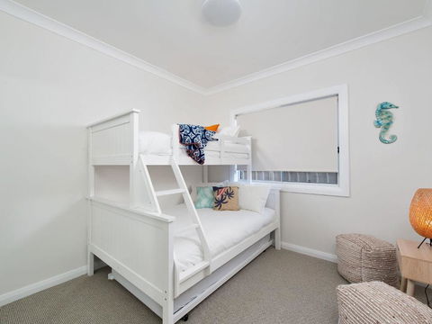 C A L M At Beautiful Shoal Bay - Holiday Adelaide 4