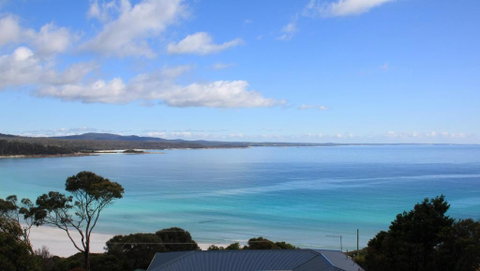 SEA EAGLE COTTAGE Amazing Views Of Bay Of Fires - Holiday Adelaide 2