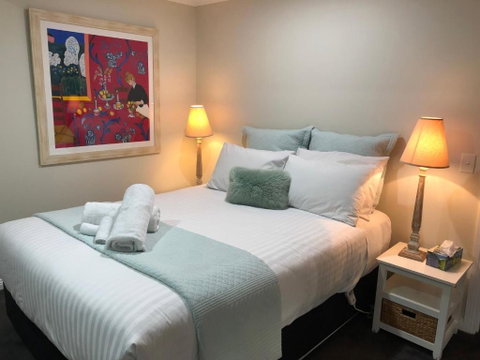 SEA EAGLE COTTAGE Amazing Views Of Bay Of Fires - Holiday Adelaide 1
