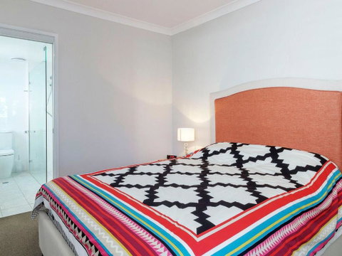 Across The Road From The Beach! - Holiday Adelaide 1