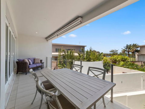 Beachfront By The CC Family Friendly Plunge Pool Steps To The Beach - Holiday Adelaide 4