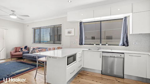 Yacaaba Beautiful Waterfront Location - Holiday Adelaide 6