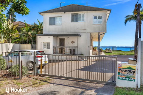 Yacaaba Beautiful Waterfront Location - Holiday Adelaide 1