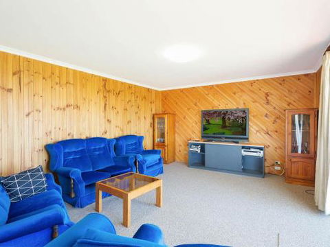 Williams Wonder Large Beach House - Holiday Adelaide 1