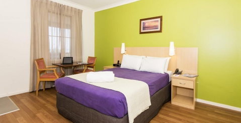 Hedland Hotel - Holiday Adelaide 2