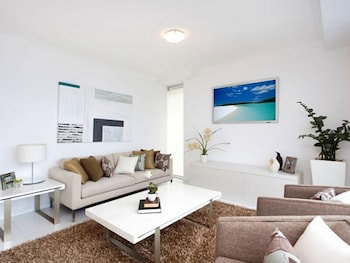 Panoramic Views At Sub Penthouse Apt - Holiday Adelaide 6